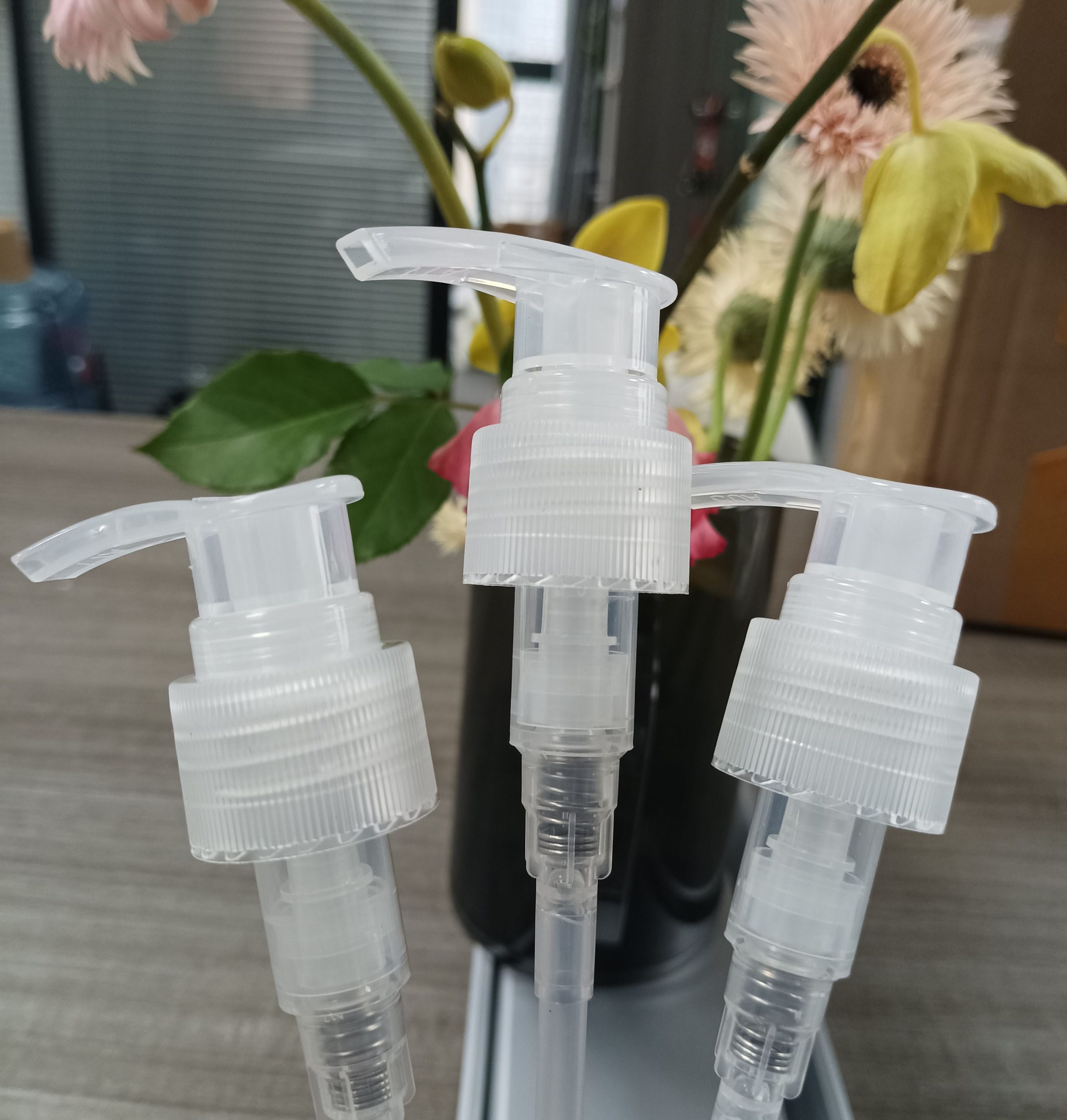 Push Type Screw Lotion Pump 24 410 28 410 Plastic PP Hand Washing Liquid Pump