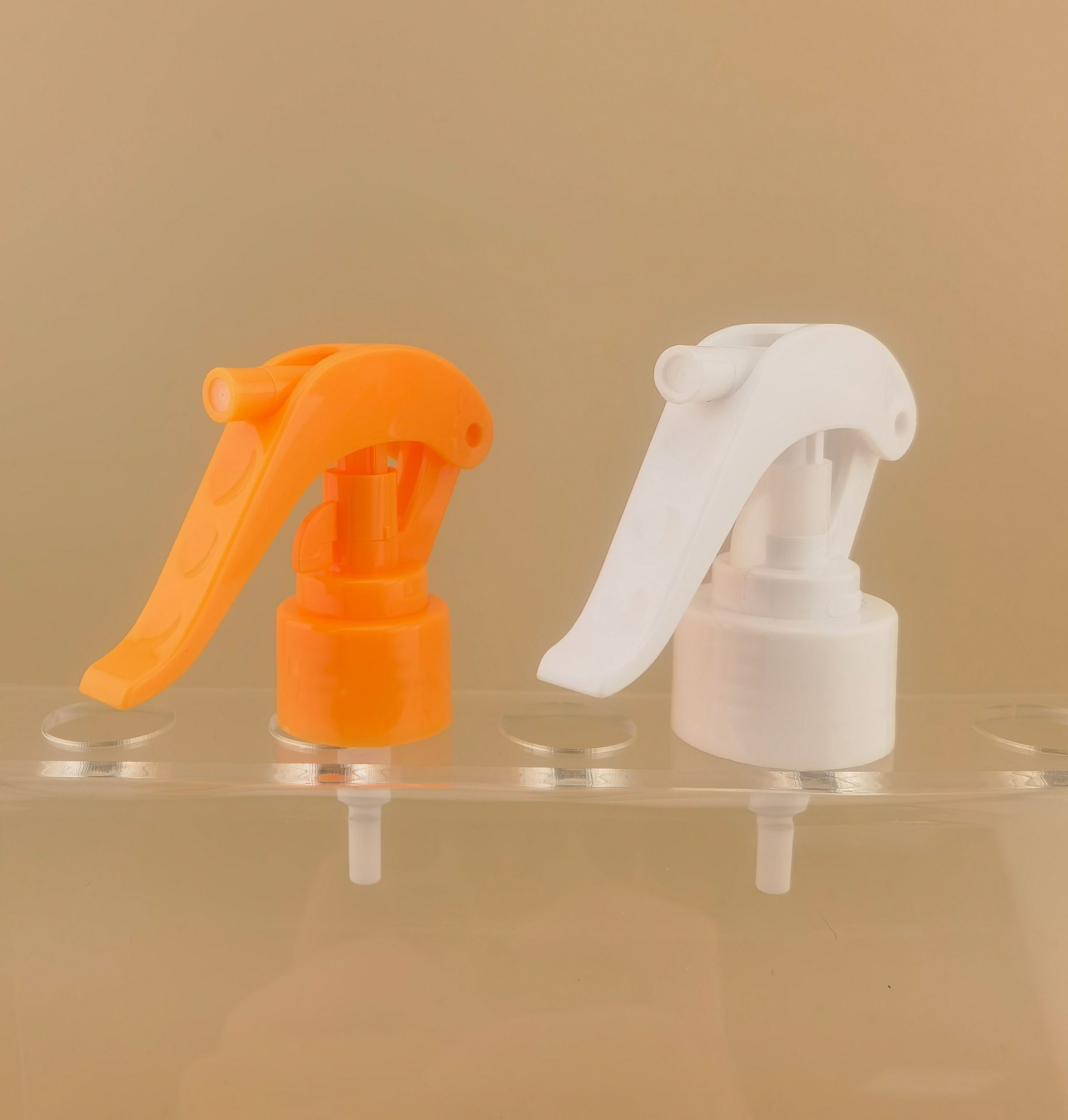 White Plastic Mini Trigger Sprayer K601-1 for Hairdressing - Image 2
