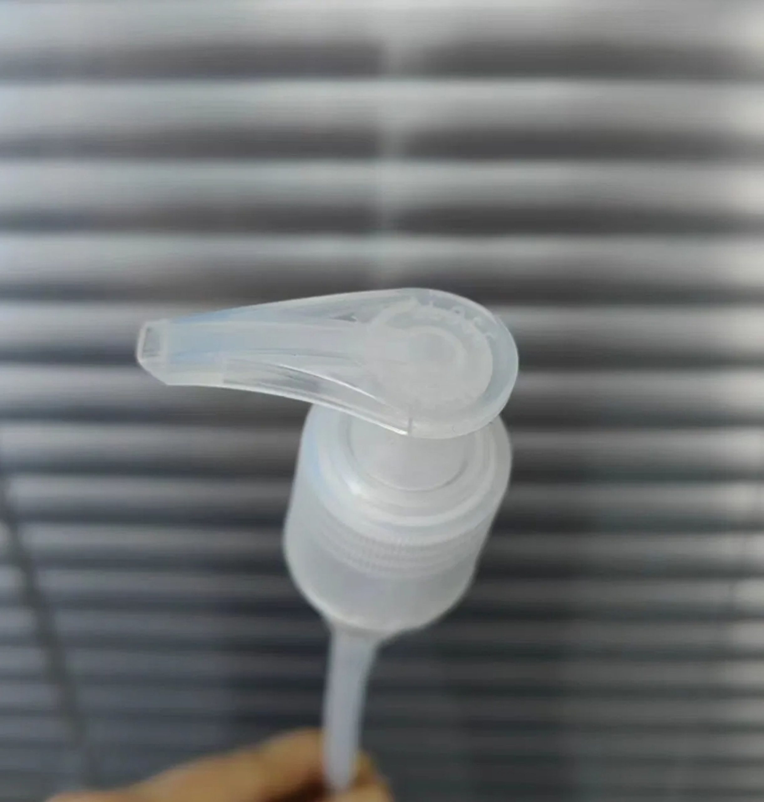 Matte Lotion Dispenser Pump Multipurpose Reusable - Image 3