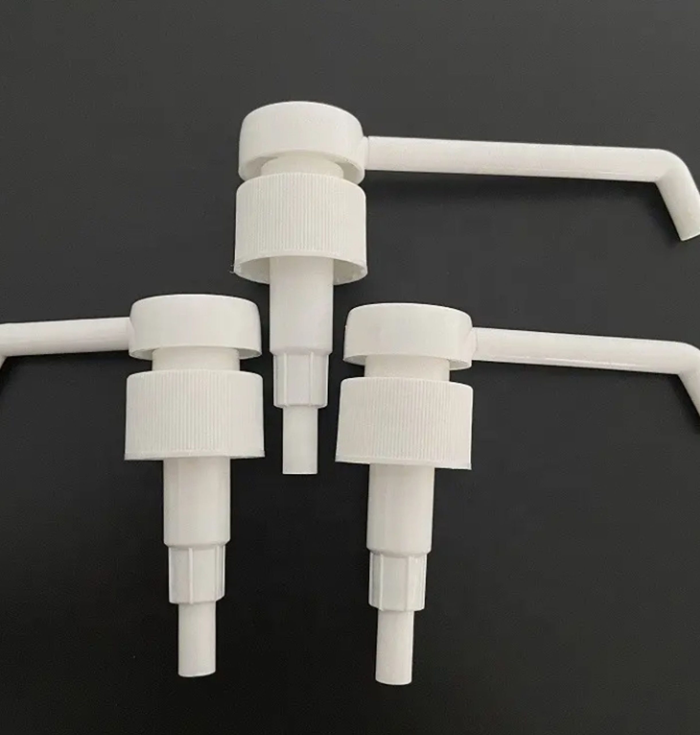 Plastic Lotion Dispenser Pump Multipurpose for Disinfectant - Image 4