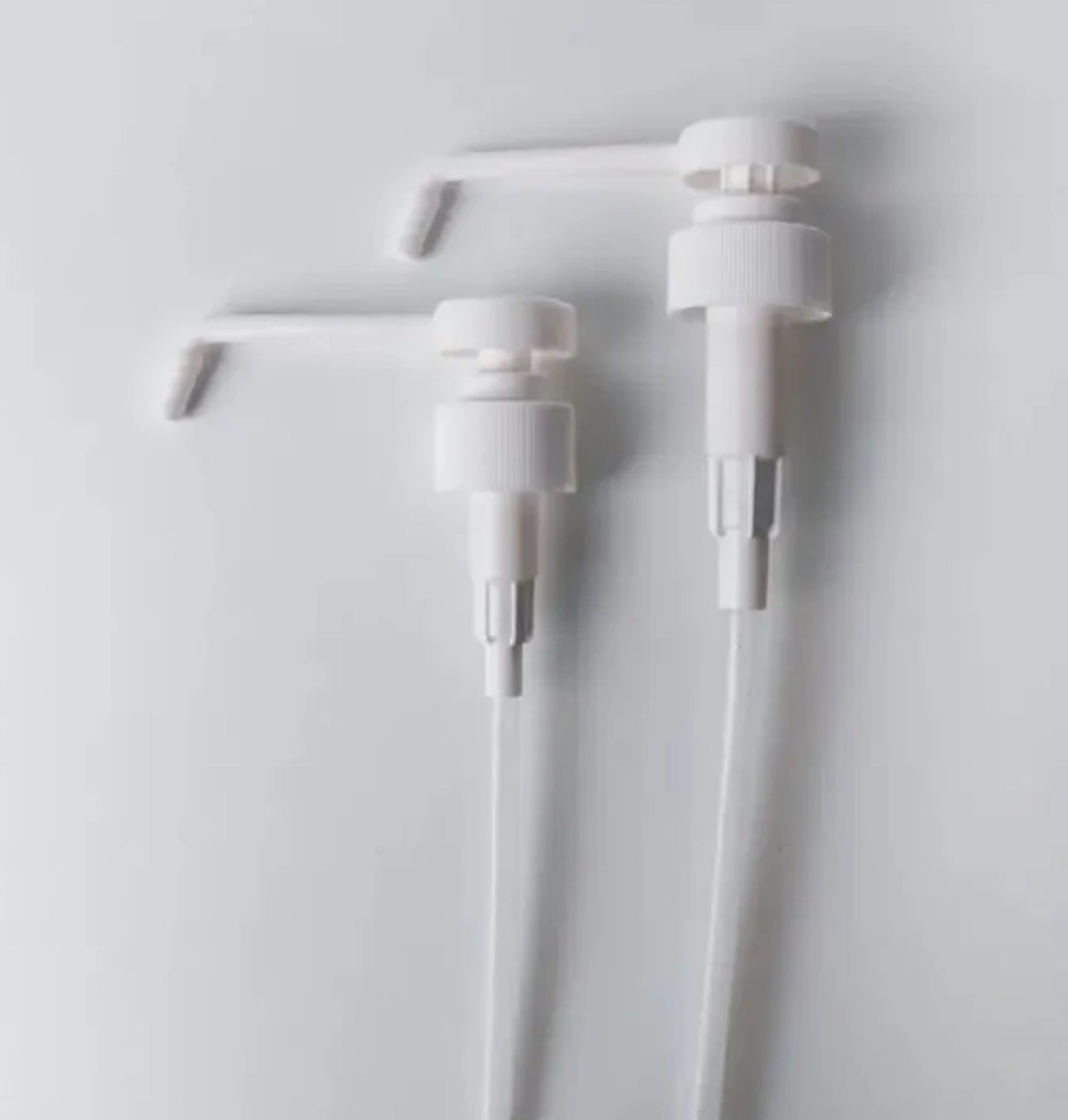 Plastic Lotion Dispenser Pump Multipurpose for Disinfectant