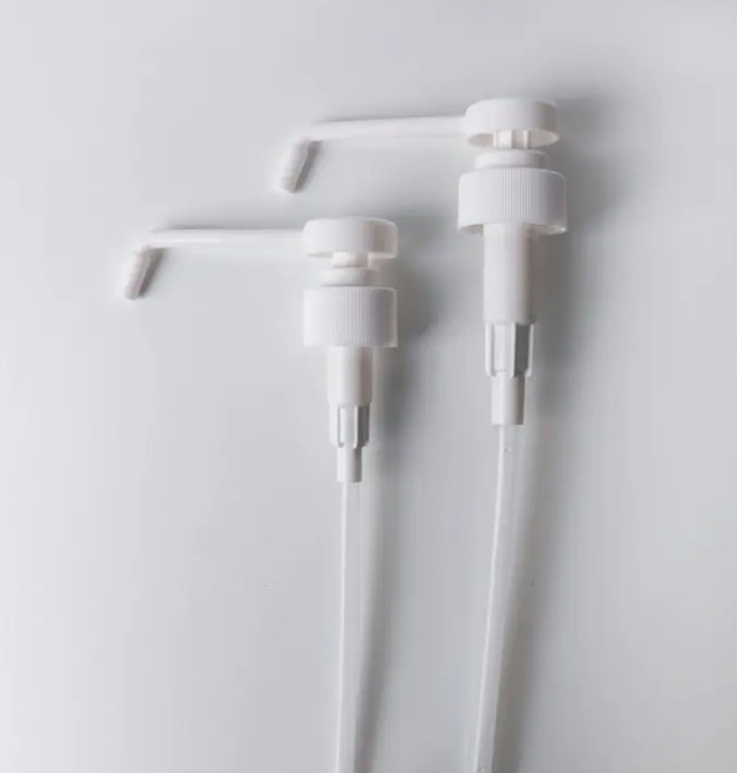 Nonspill White Lotion Dispenser Pump Leakproof With Long Nozzle - Image 3