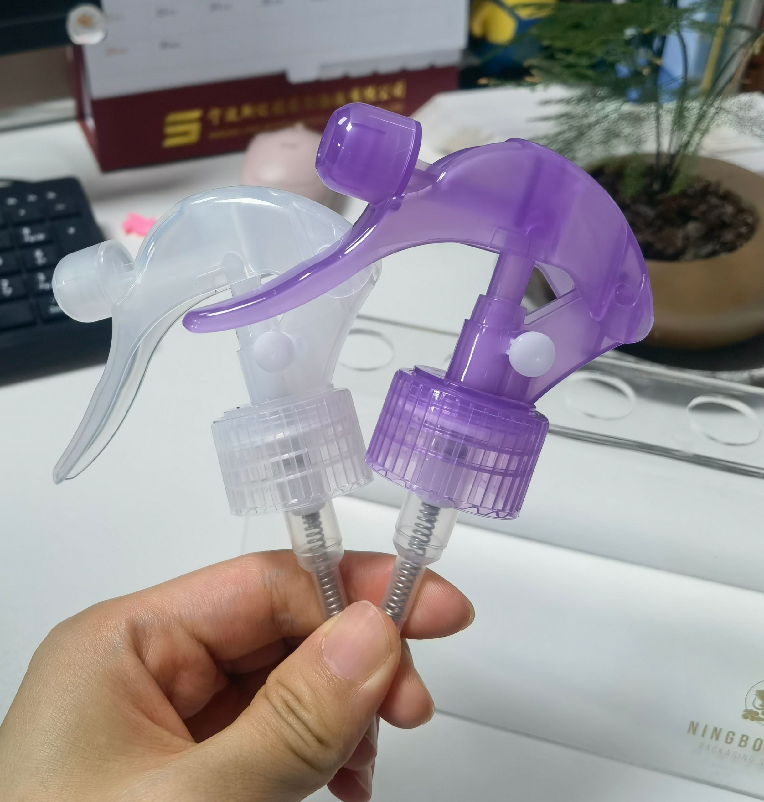 Clear Mini Trigger Sprayer for Household Cleaning - Image 5