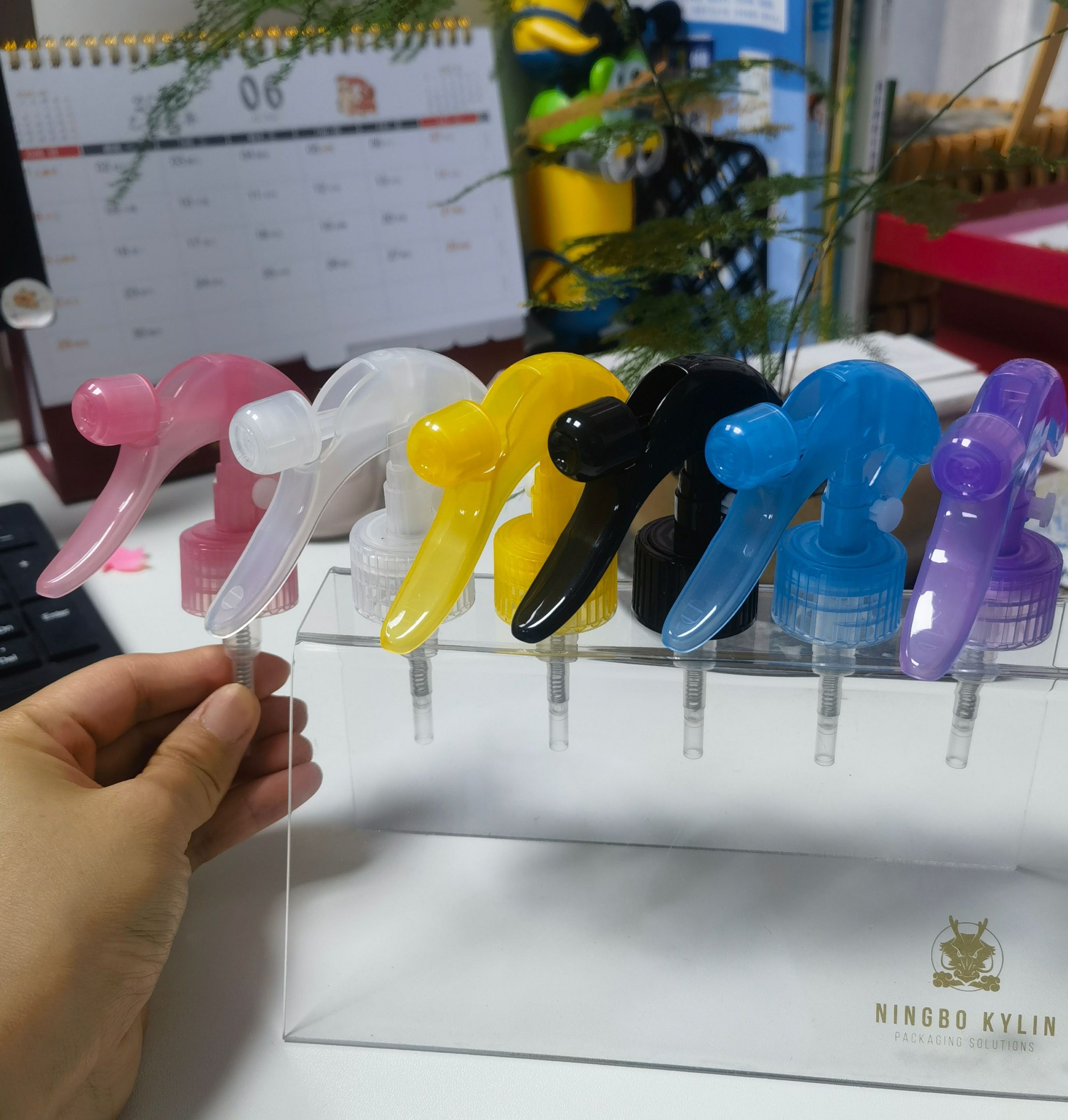Clear Mini Trigger Sprayer for Household Cleaning - Image 3