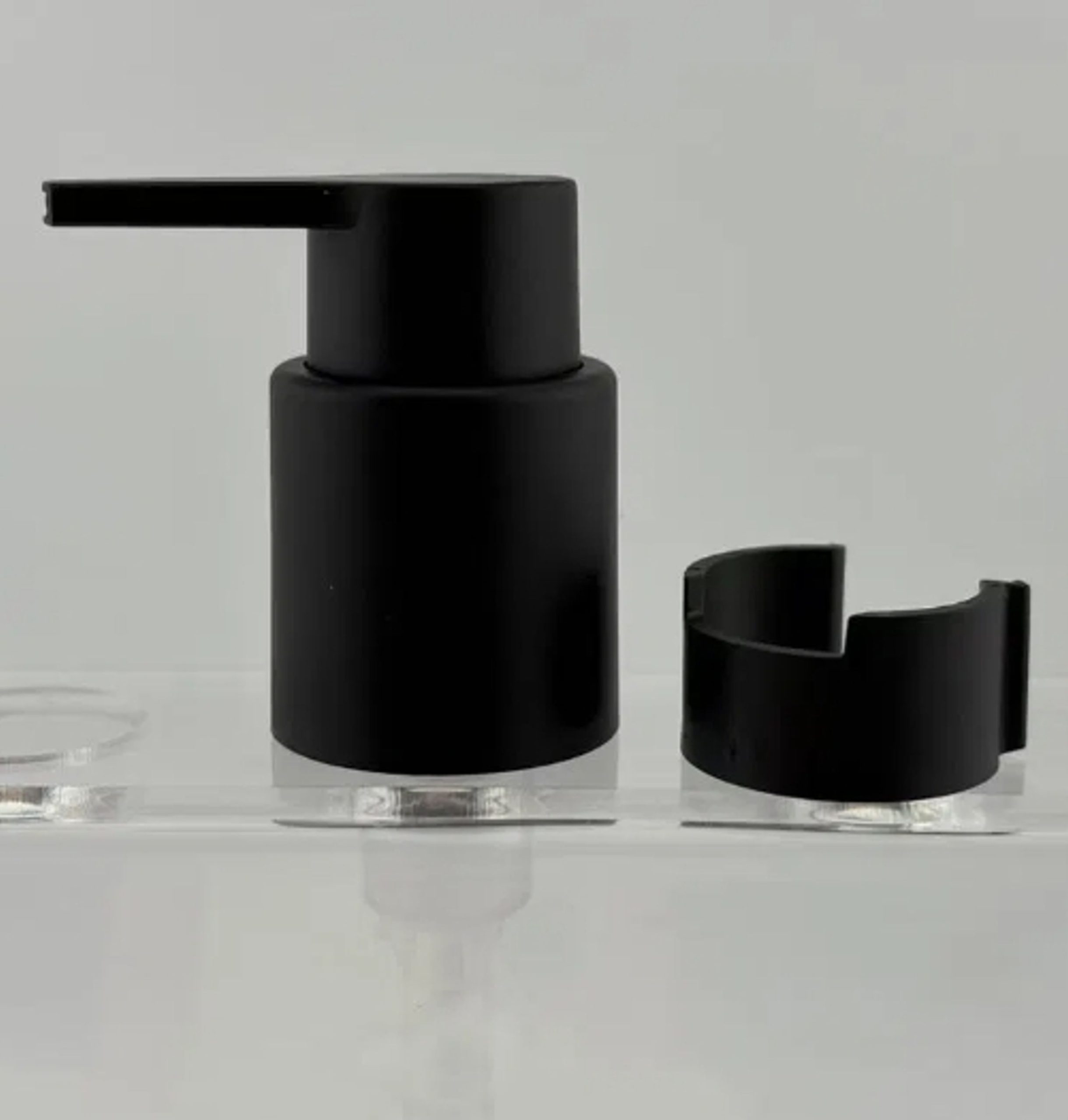 White Plastic PP Lotion Pump with Left-Right Lock K702-1 for Female Cosmetic Bottles - Image 6