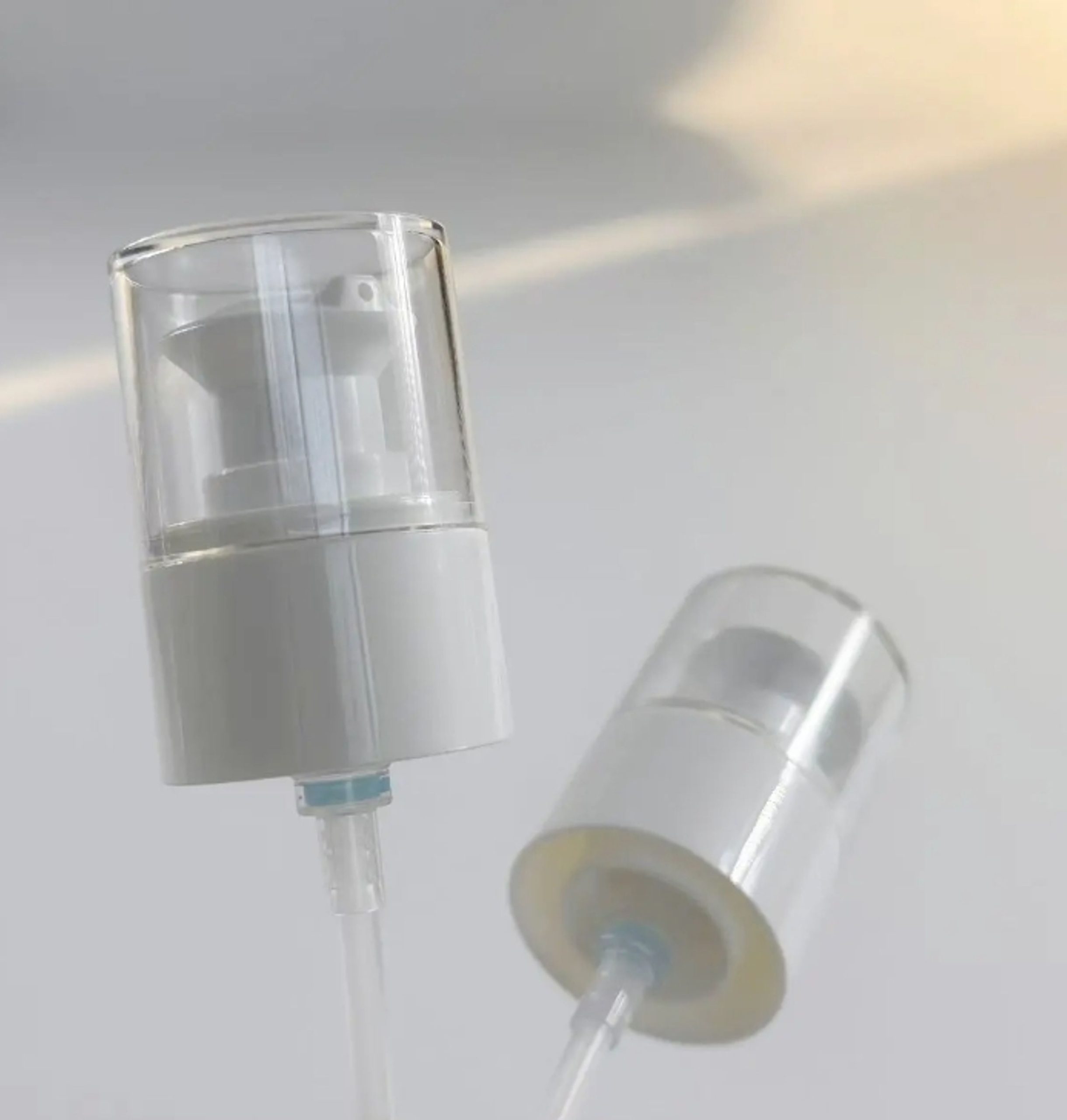Multiscene 7.3 KG Treatment Pump Top , K702-10 Nontoxic Liquid Foundation Pump - Image 2