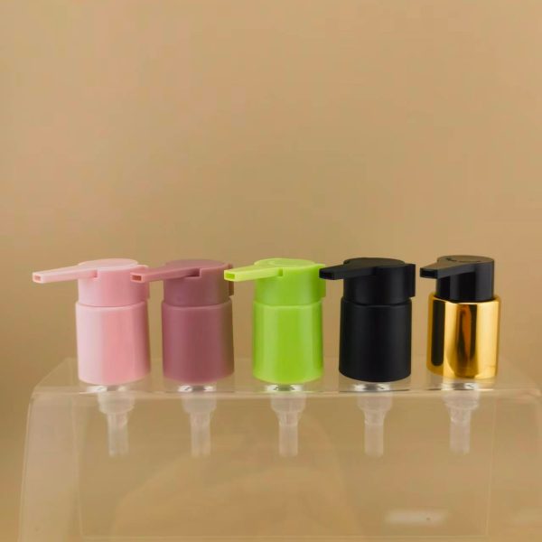 White Plastic PP Lotion Pump with Left-Right Lock K702-1 for Female Cosmetic Bottles