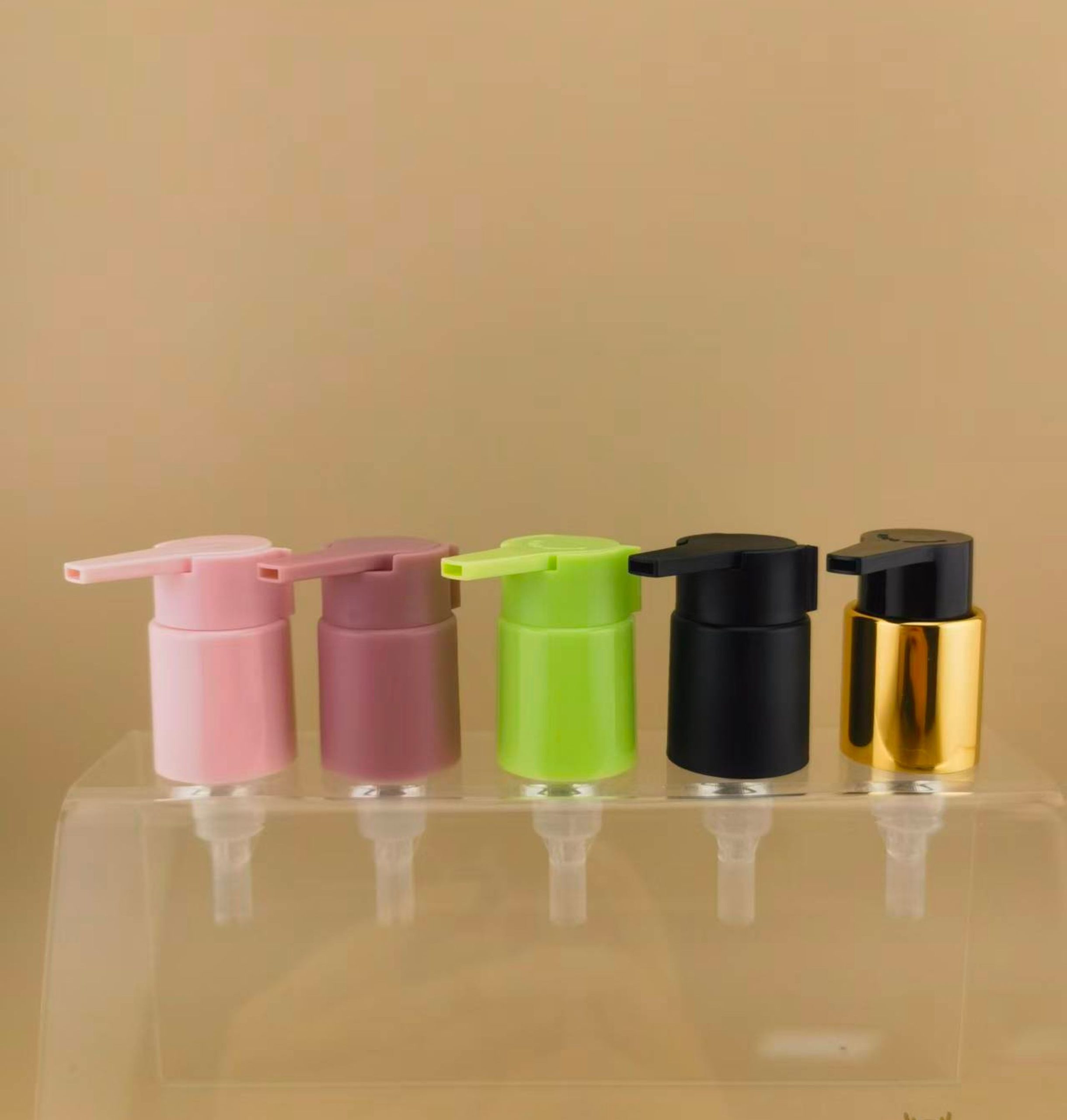 White Plastic PP Lotion Pump with Left-Right Lock K702-1 for Female Cosmetic Bottles