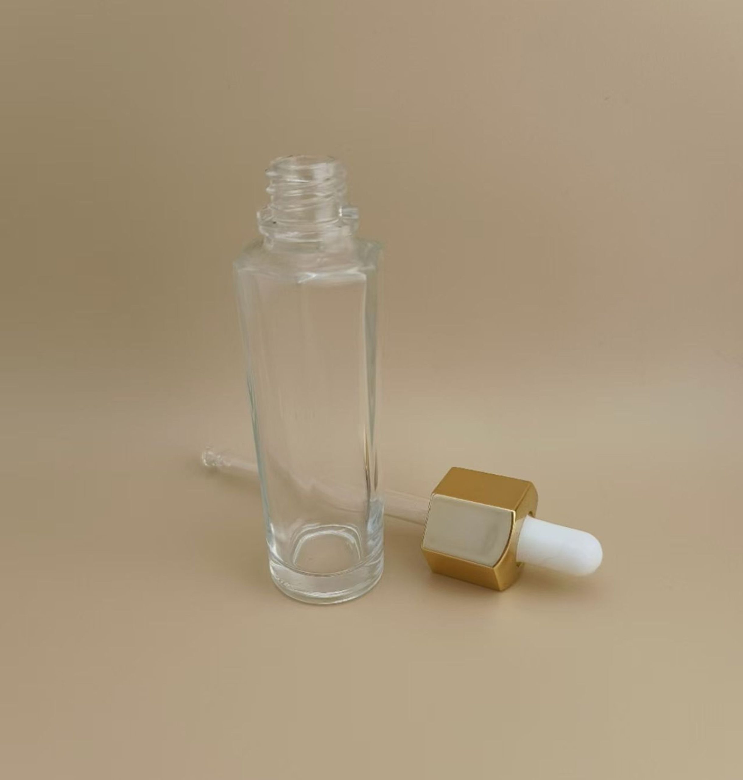 Nice Design Polygon Clear Dropper Bottle for Essence - Image 4