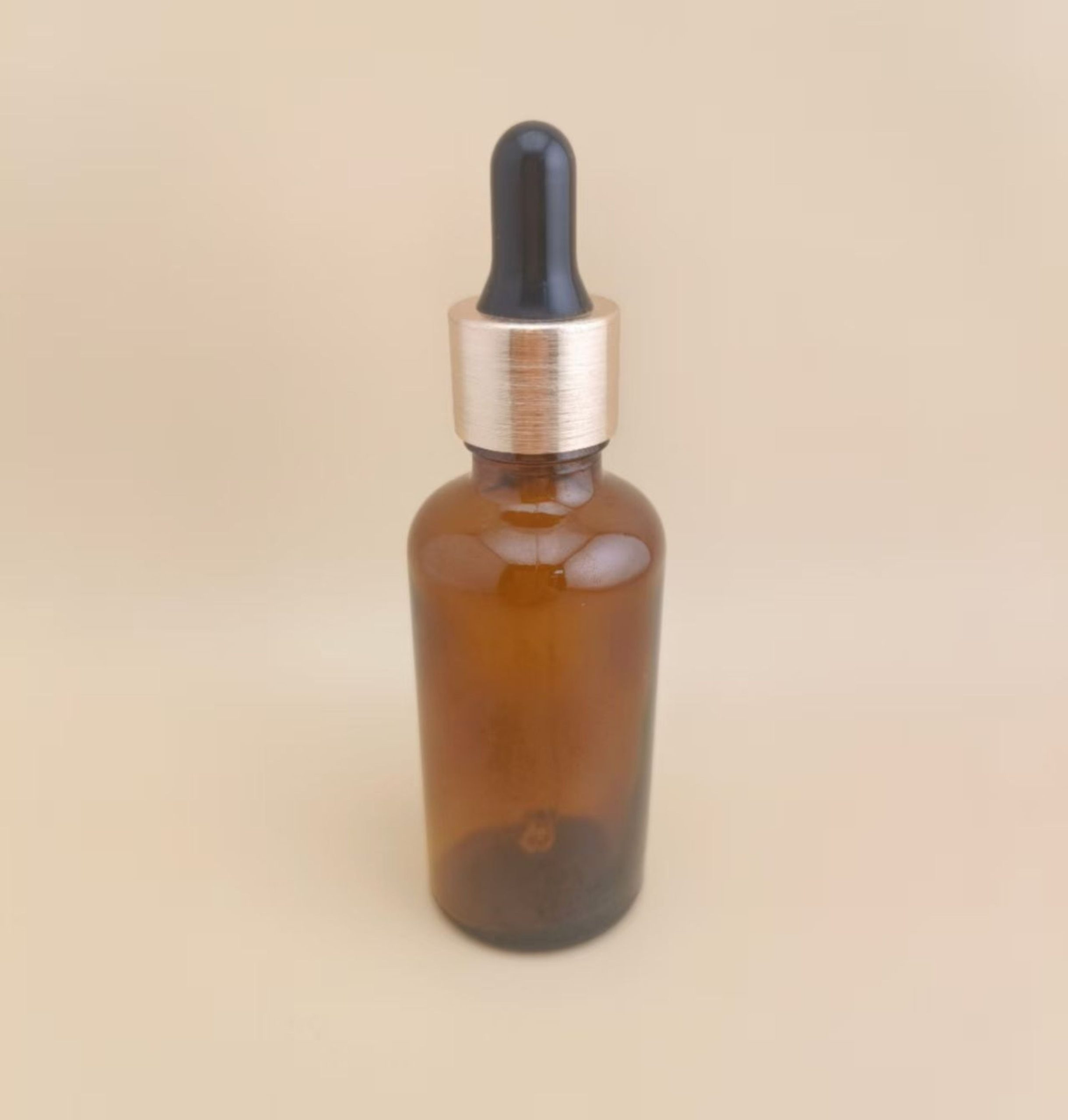 Delicate Design Medium Clear Brown Smooth Round Dropper Bottle for Skincare - Image 3