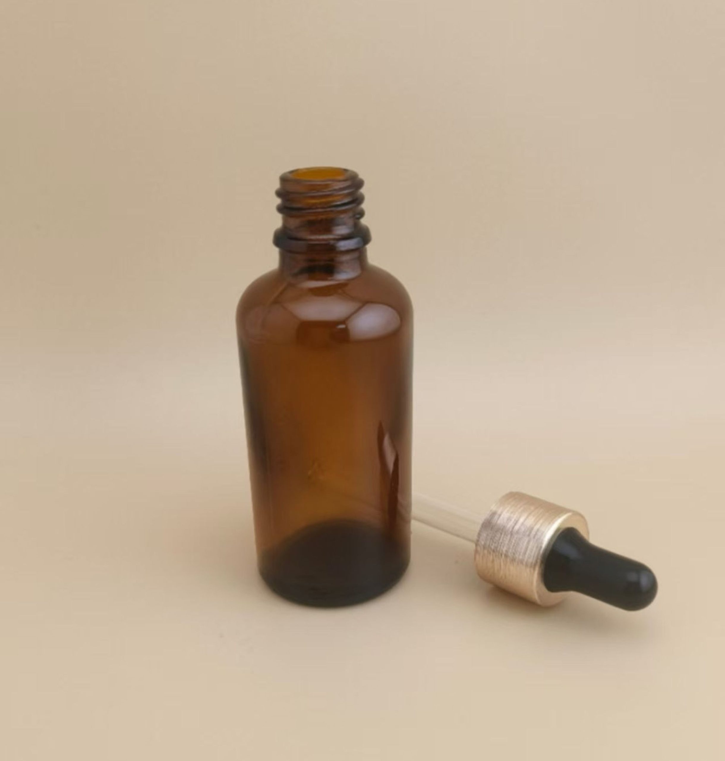 Delicate Design Medium Clear Brown Smooth Round Dropper Bottle for Skincare