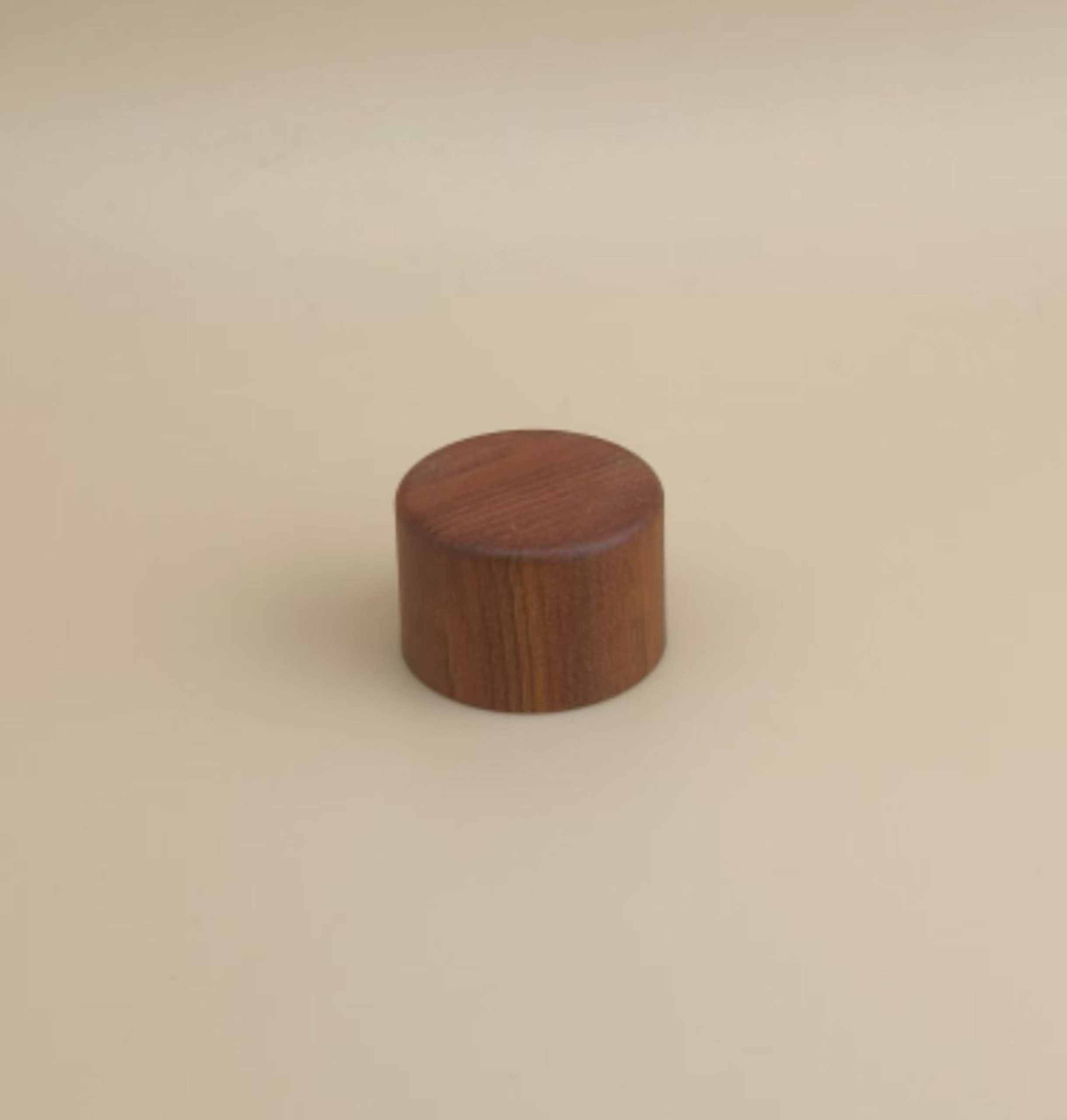 Wood Grain Plastic Round Smooth Cap for Cosmetic Bottles