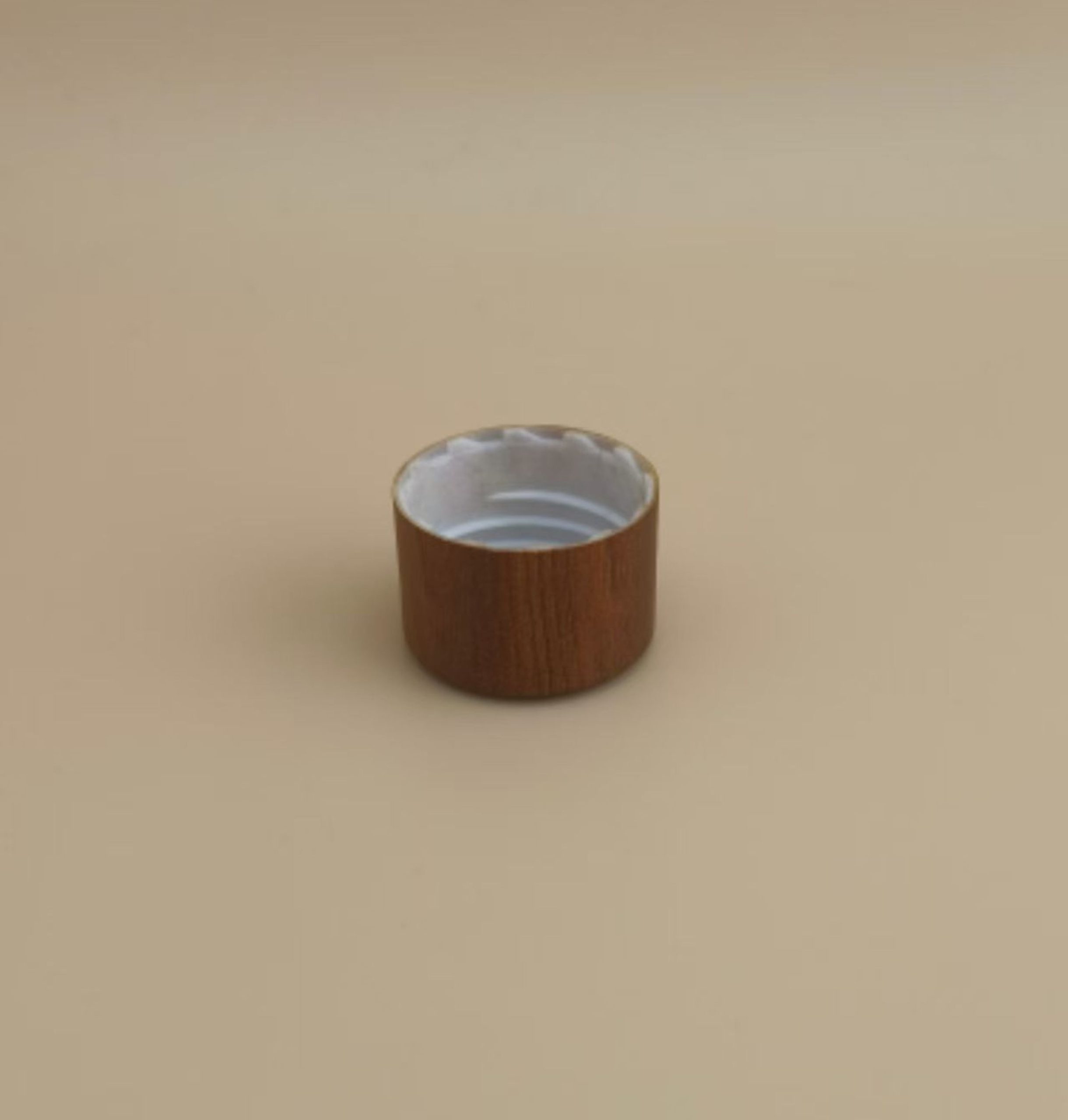 Wood Grain Plastic Round Smooth Cap for Cosmetic Bottles - Image 4