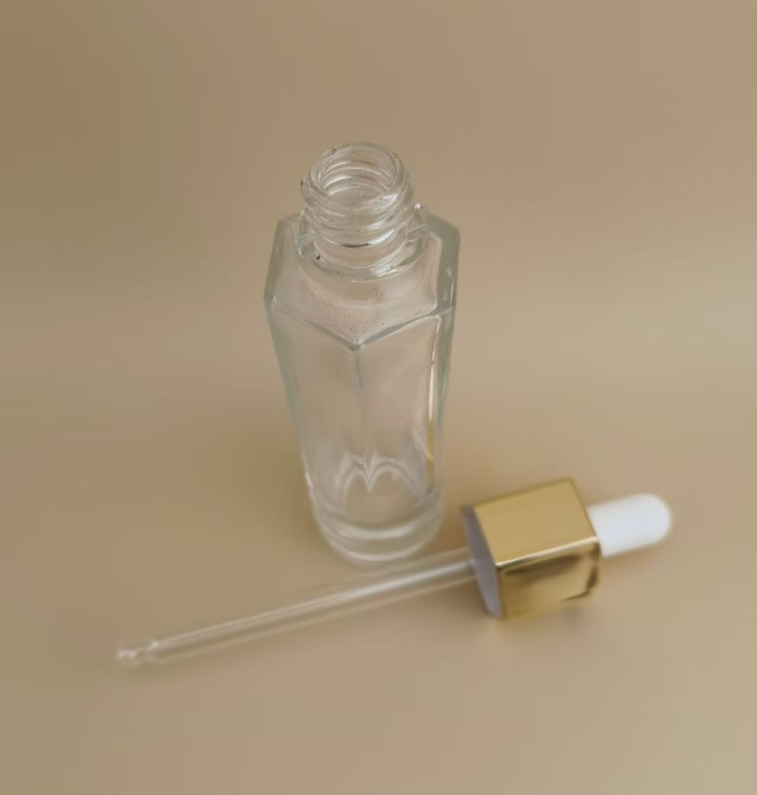Nice Design Polygon Clear Dropper Bottle for Essence - Image 2