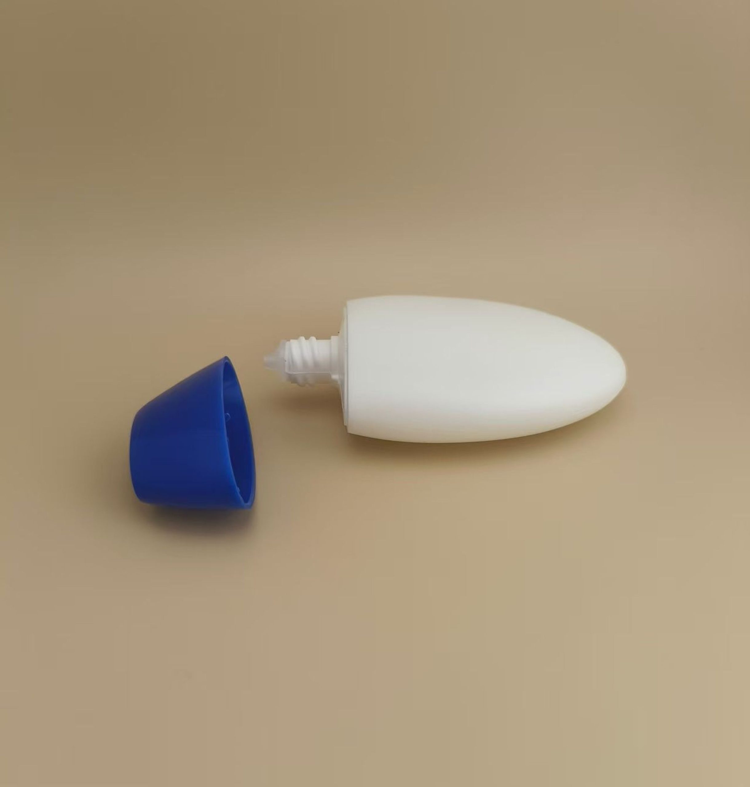 White Smooth Plastic Bottle with Blue Lid for Shampoo - Image 2