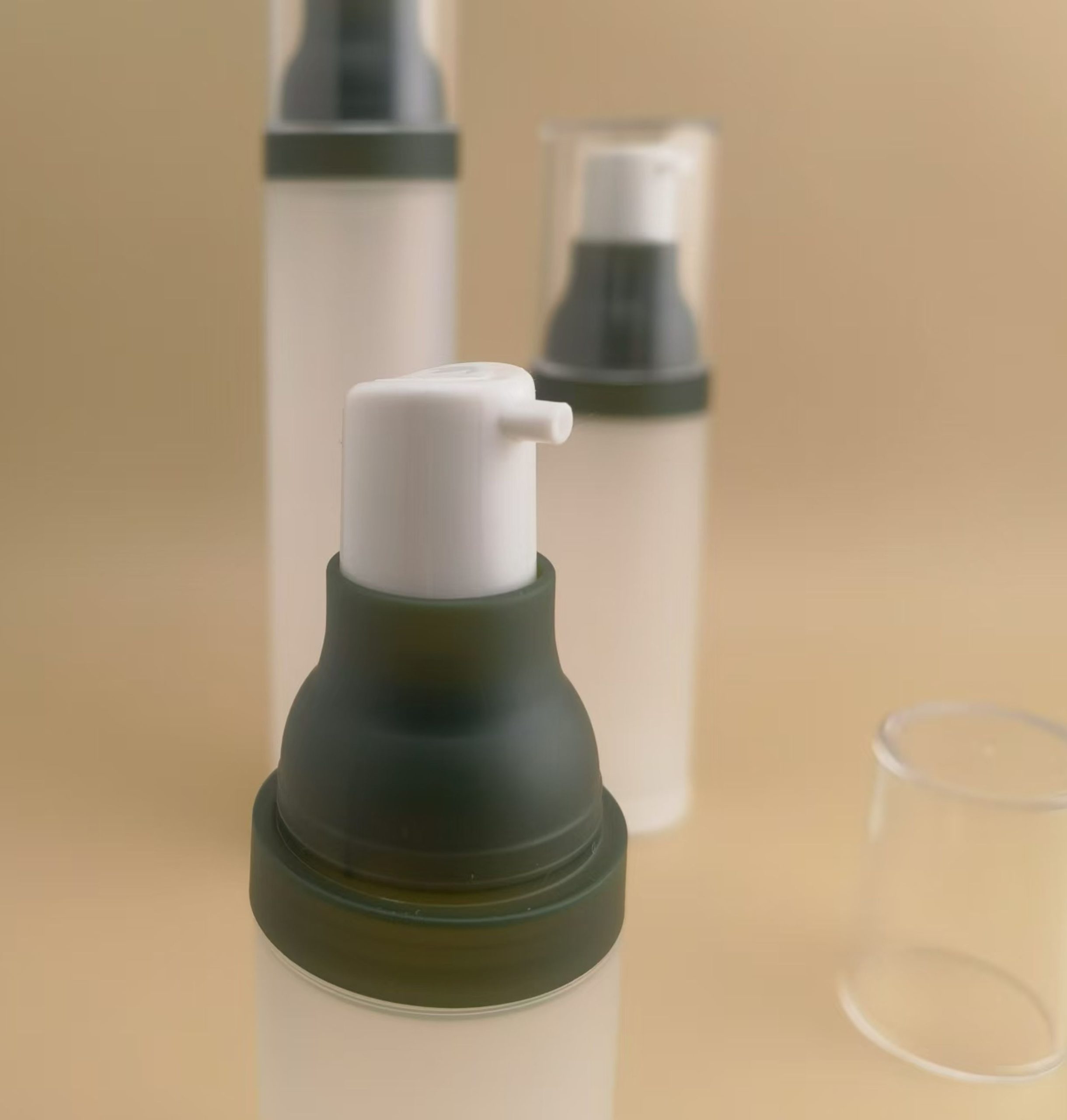 Plastic Personal Care Industrial Use Airless Pump Bottle - Image 3