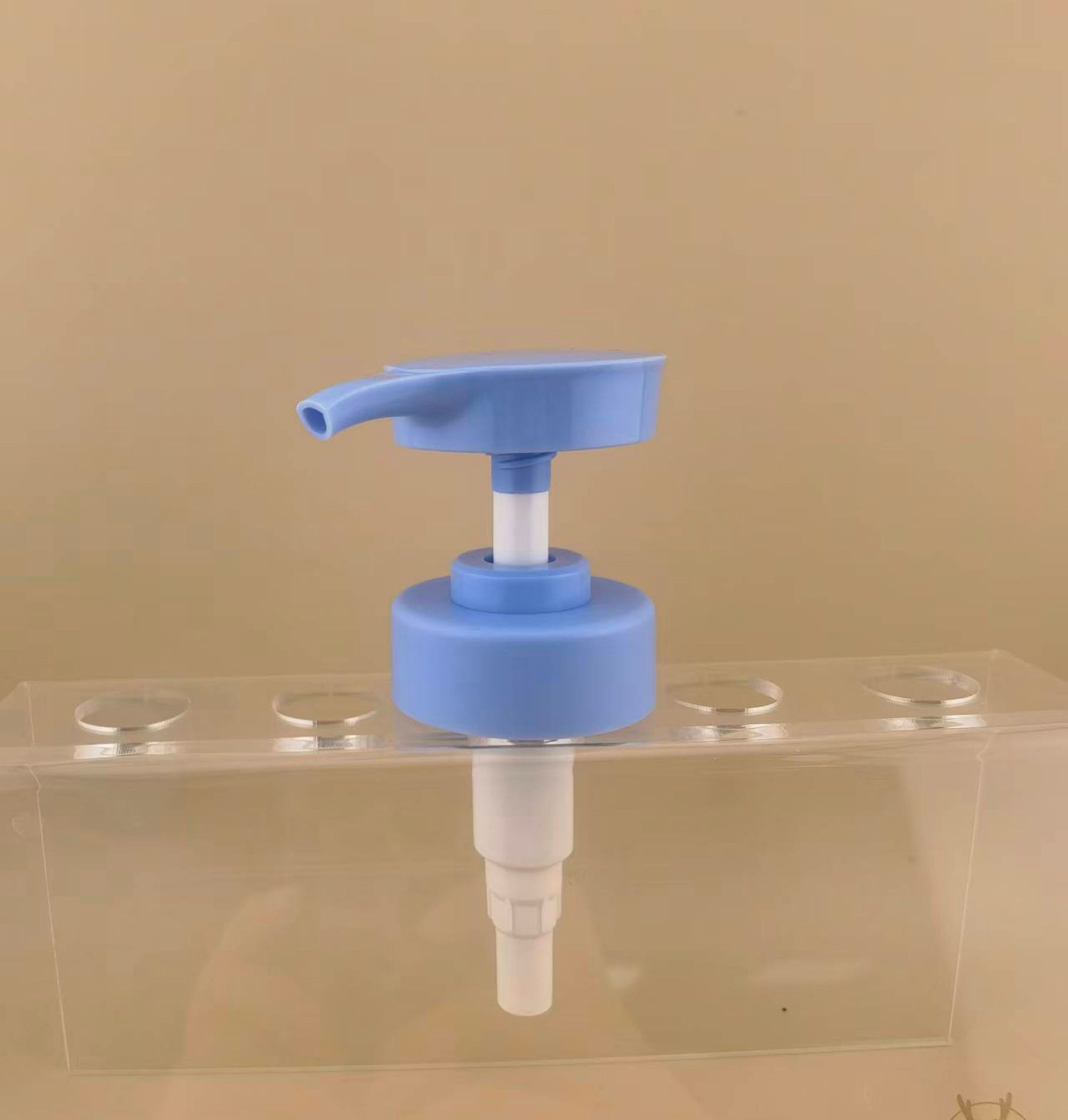 Plastic Sports Cap Silicone Valve Flip Top Leakproof Pantone Body for Cosmetic Packaging Shampoo Pump - Image 2